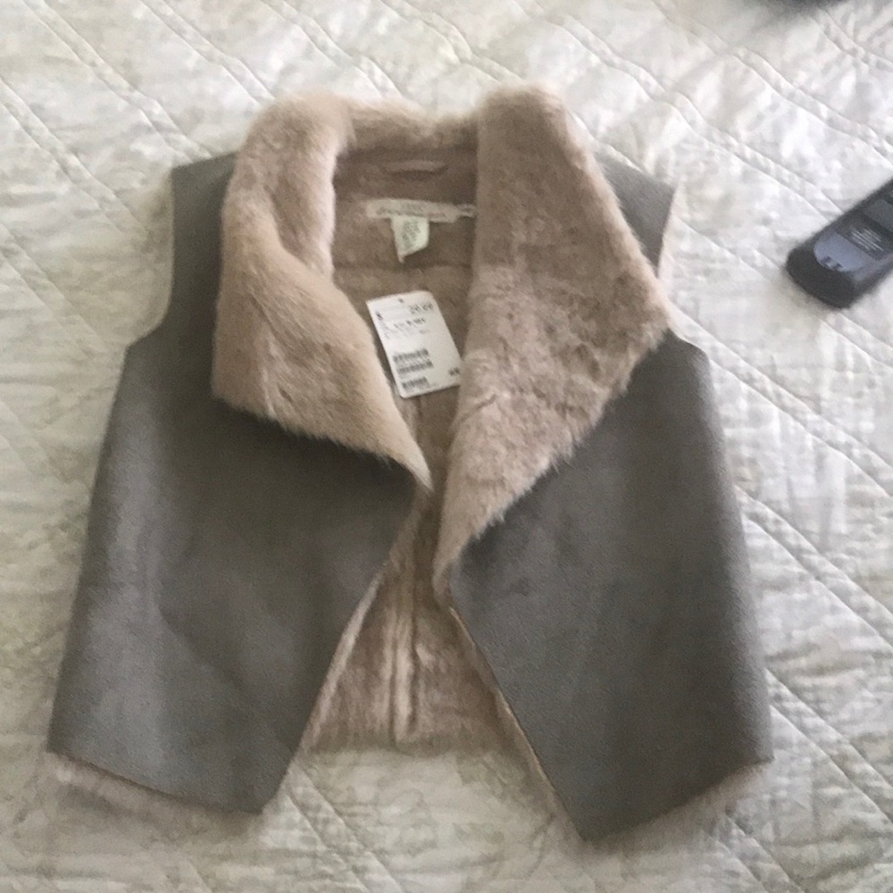 Faux fur vest 9/10yrs